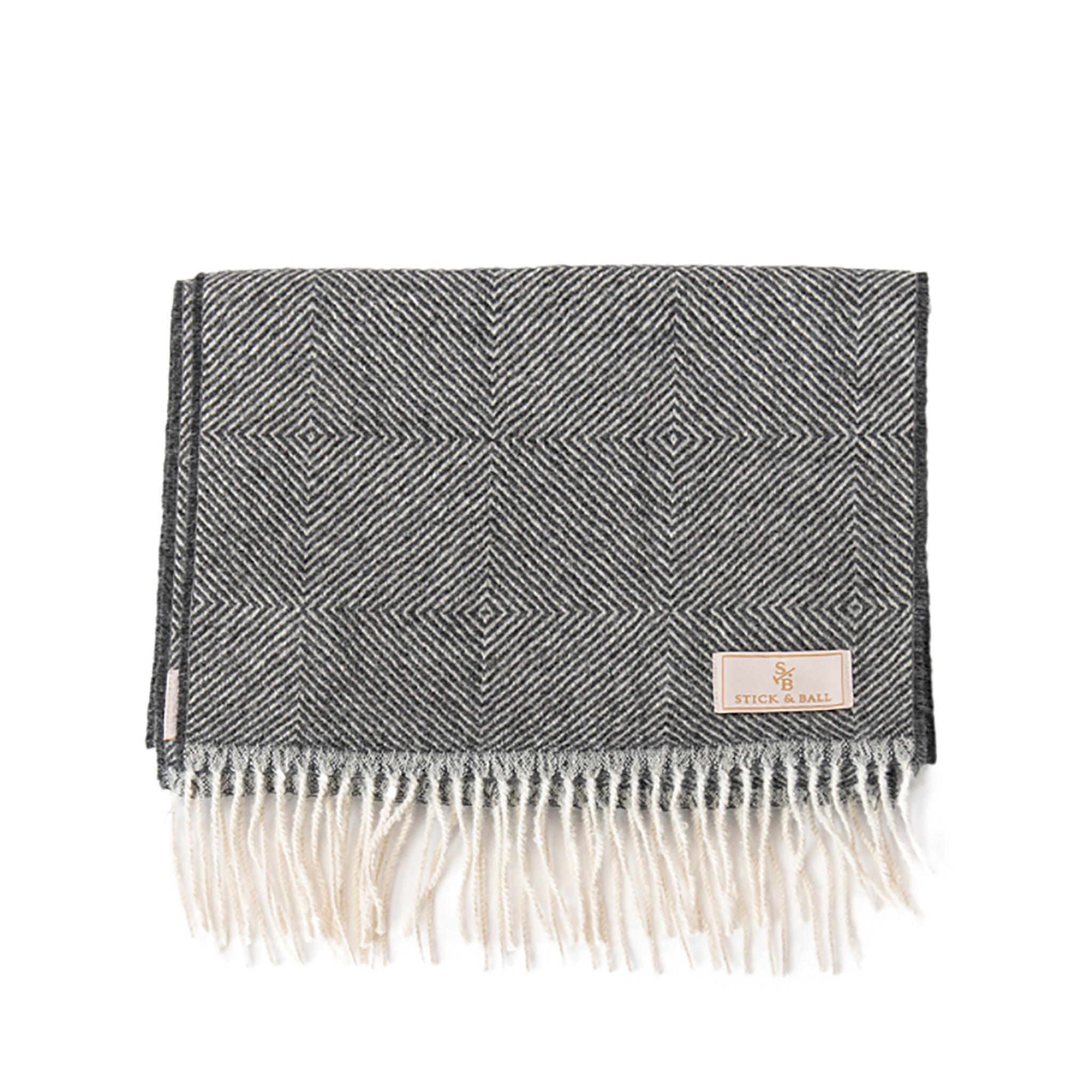 stick-and-ball-alpaca-diamond-motif-scarf-grey