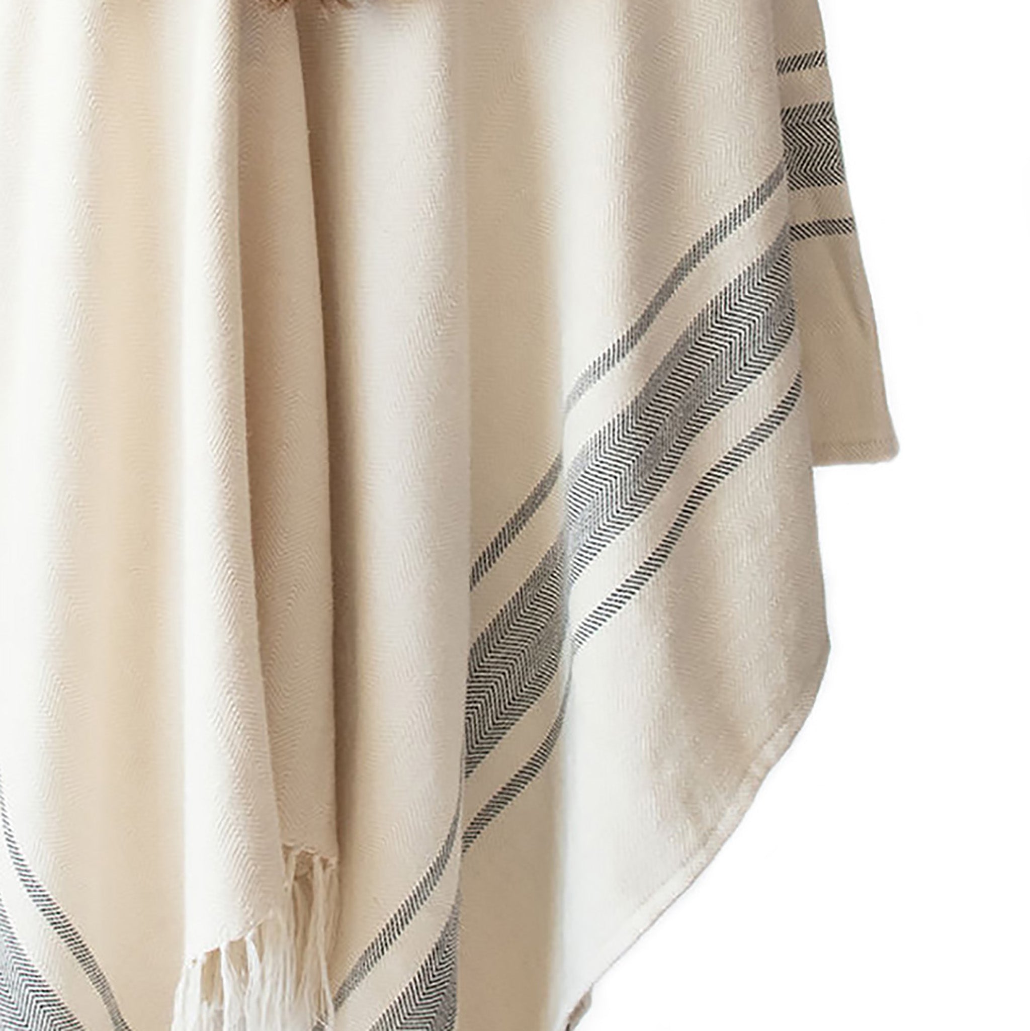 hand-loomed-zig-zag-pattern-on-the-stick-and-ball-alpaca-poncho